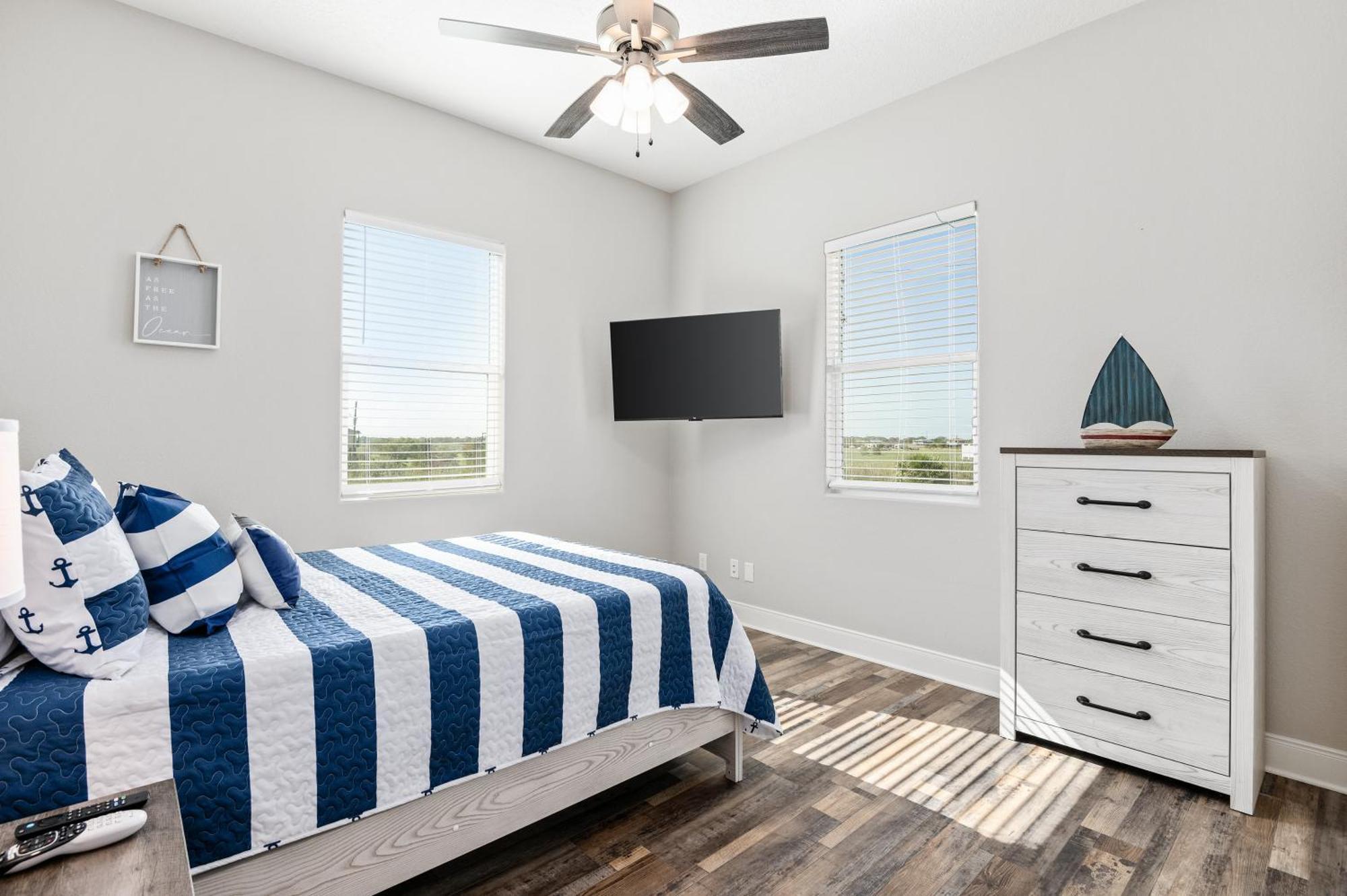 Stylish 4Br Crystal Beach Retreat Walk To Beach Bolivar Peninsula Экстерьер фото